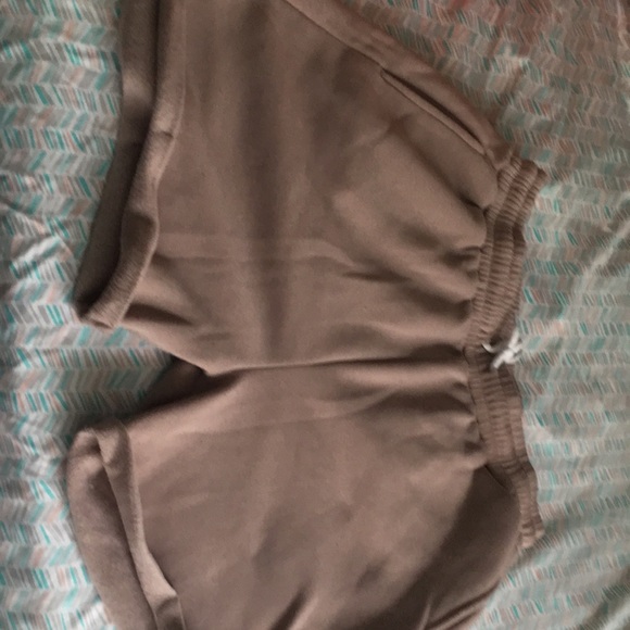Tan cotton shorts size 3x Like new - Picture 1 of 5